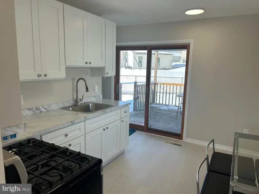 419 Temple Rd, Southampton, PA 18966 - #2