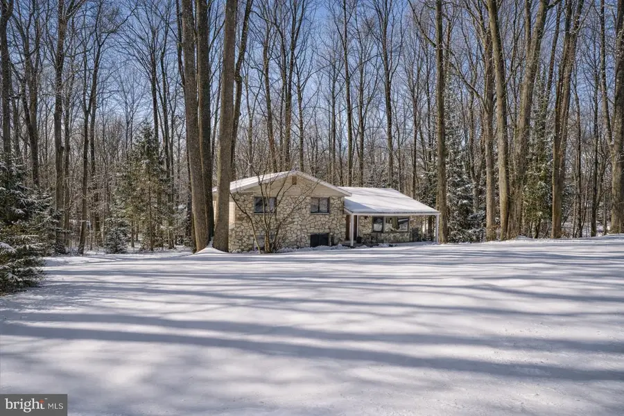 3660 Buttonwood Dr, Doylestown, PA 18902 - Image #2