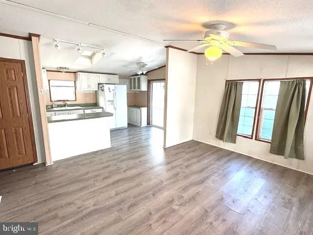 3444 Azalea Ave, Feasterville Trevose, PA 19053 - #2