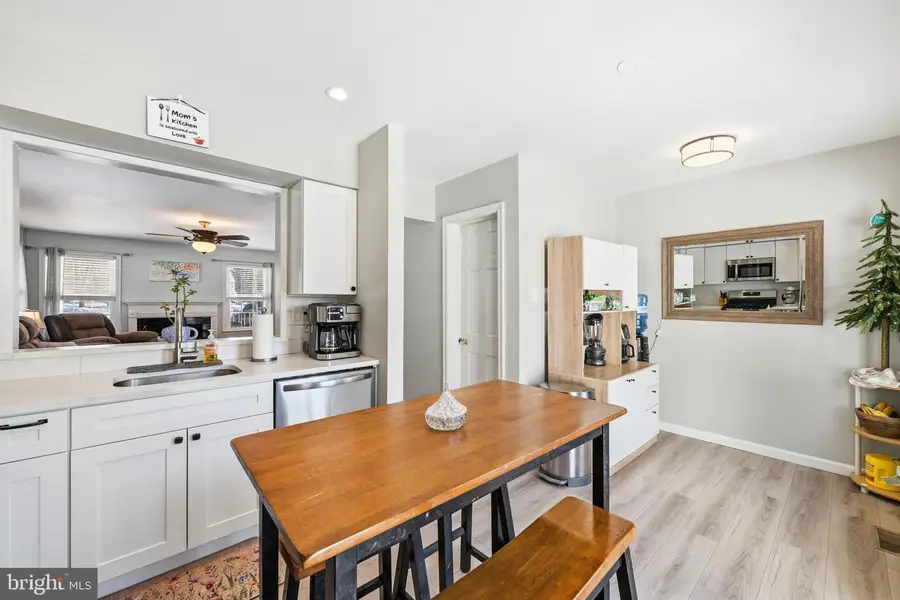 55 Violet Ln, Newtown, PA 18940 - #3