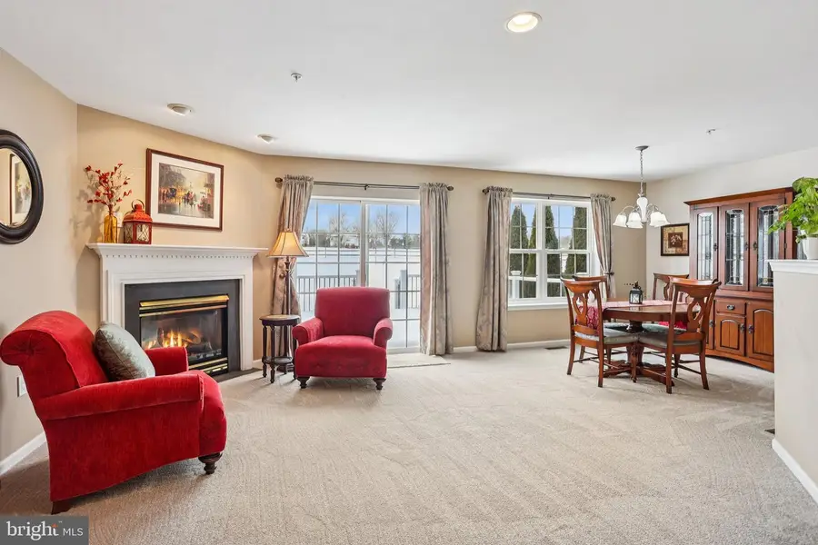 155 Hampshire Dr, Sellersville, PA 18960 - Image #3