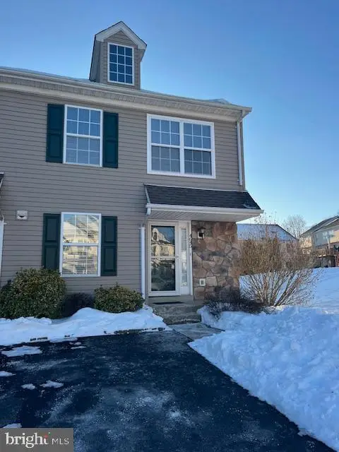 4645 Louise Saint Claire Dr, DOYLESTOWN, PA 18902