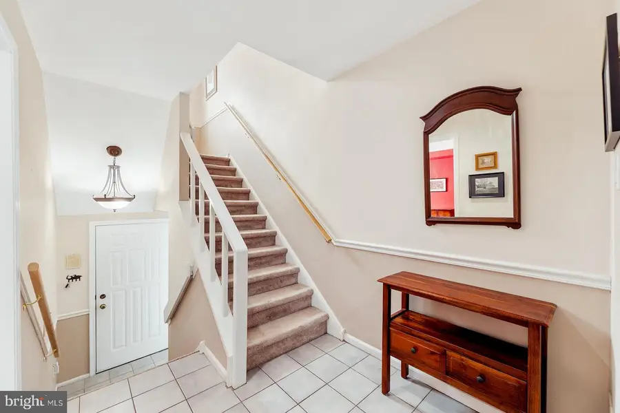 18 Golf Club Dr, Langhorne, PA 19047 - Image #2