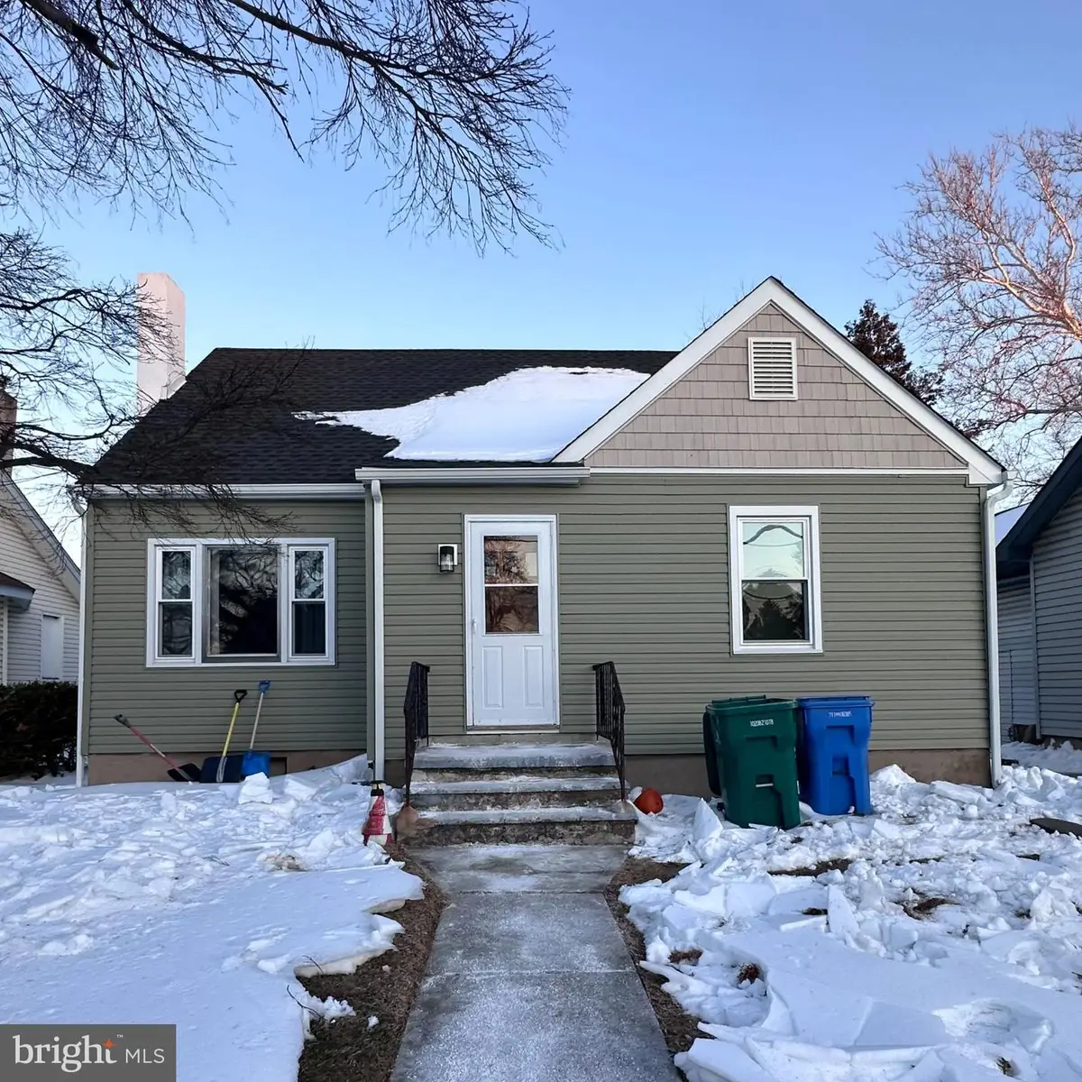 7122 N Radcliffe St, Bristol, PA 19007 - Image #1