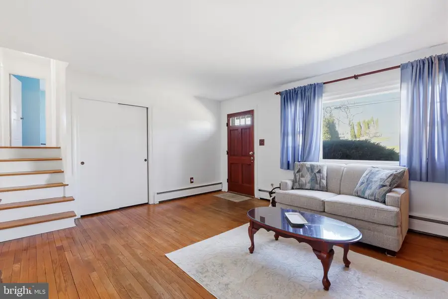 223 Orchard Rd, Perkasie, PA 18944 - #3