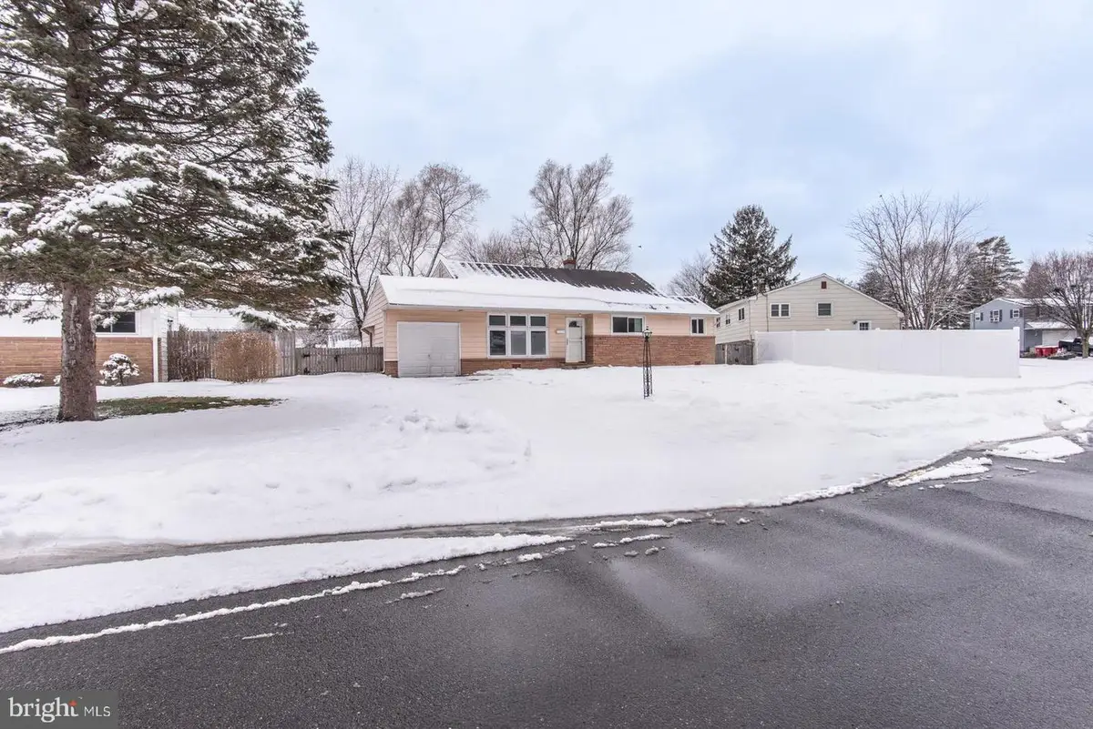 746 Spruce Rd, Warminster, PA 18974 - #1