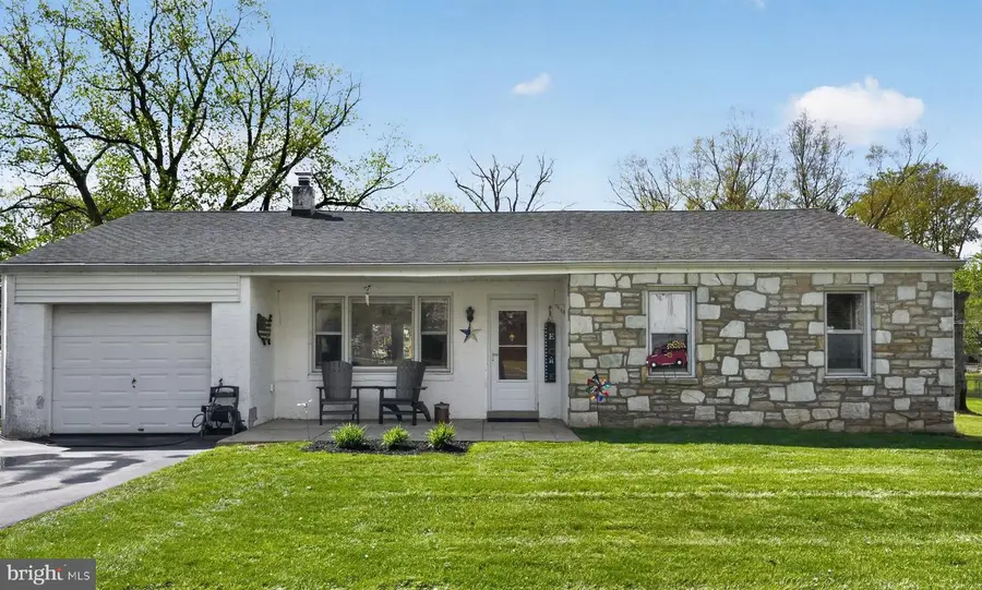 576 Churchville Lane, Southampton, PA 18966 - #2