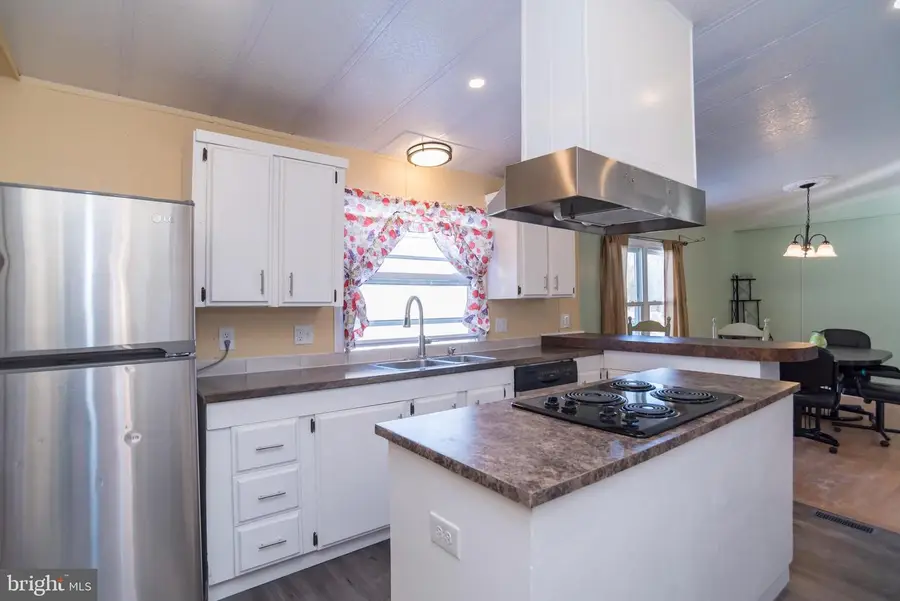 7016 Huber Dr, Morrisville, PA 19067 - #3