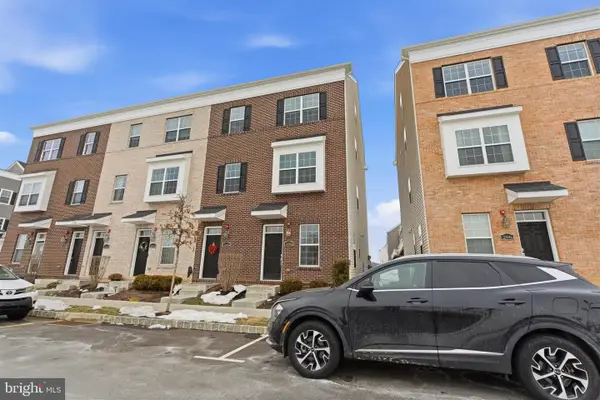 204a Dock St, BENSALEM, PA 19020