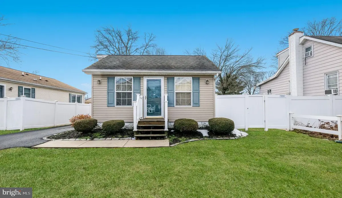 530 Main Ave, Croydon, PA 19021 - #1