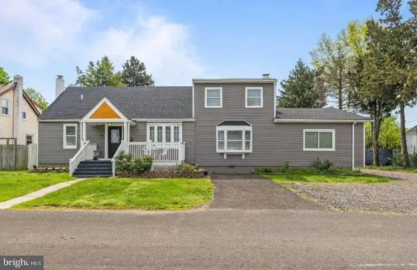 1039 Clinton Ave, BENSALEM, PA 19020