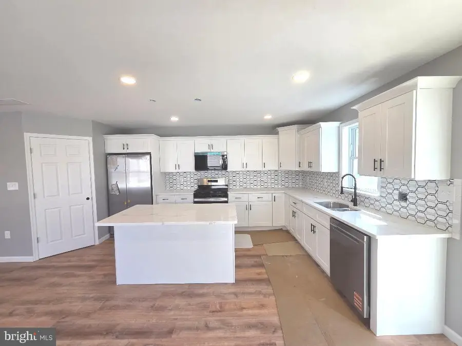 730 Excelsior Ave, Croydon, PA 19021 - #2