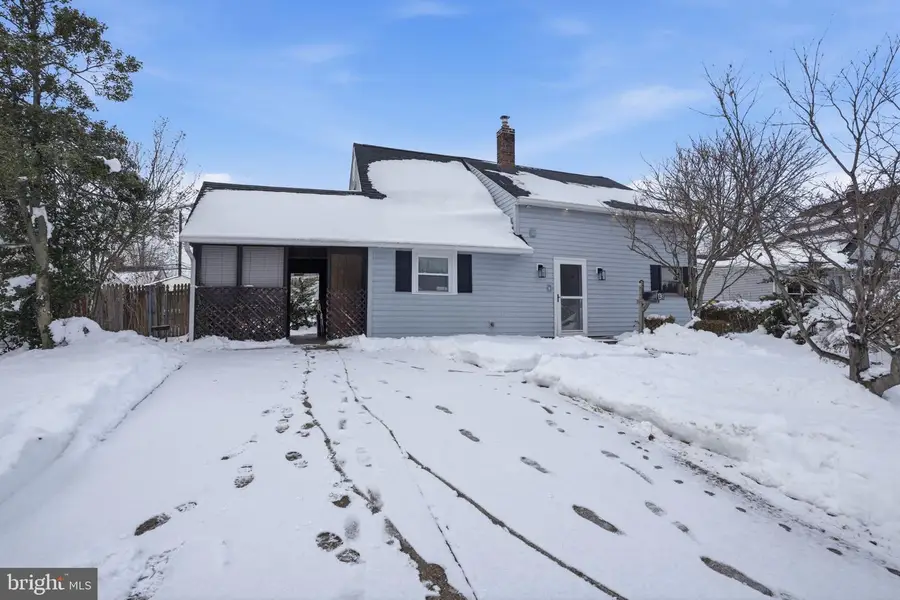 43 Russett Ln, Levittown, PA 19055 - #2