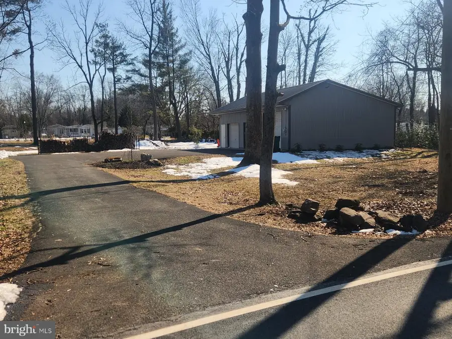 325 N Shady Retreat Rd, Doylestown, PA 18901 - #3