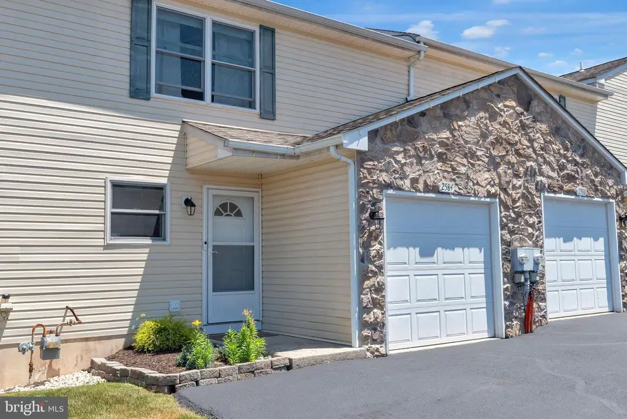 2584 Daniels Ln, Quakertown, PA 18951 - #3