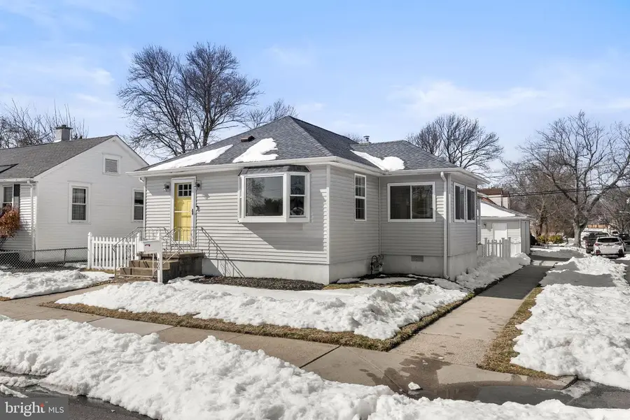 400 Clymer Ave, Morrisville, PA 19067 - #2