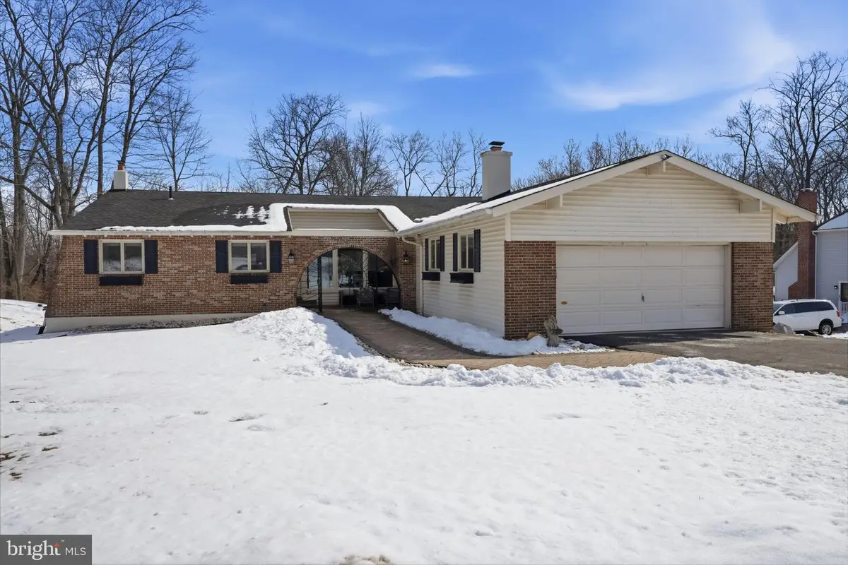 216 Bruce Rd, Washington Crossing, PA 18977 - #1