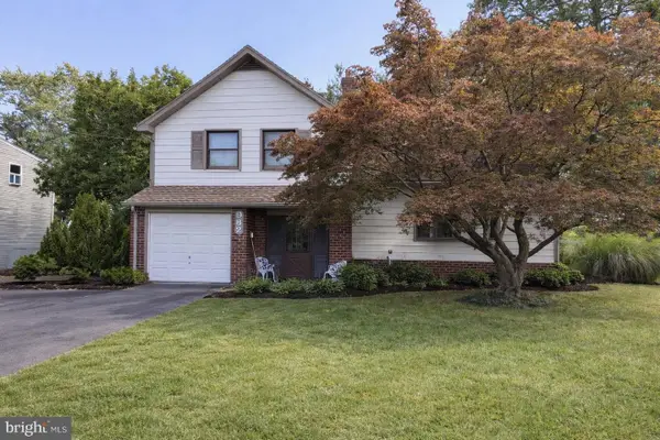 982 Mueller Rd, WARMINSTER, PA 18974