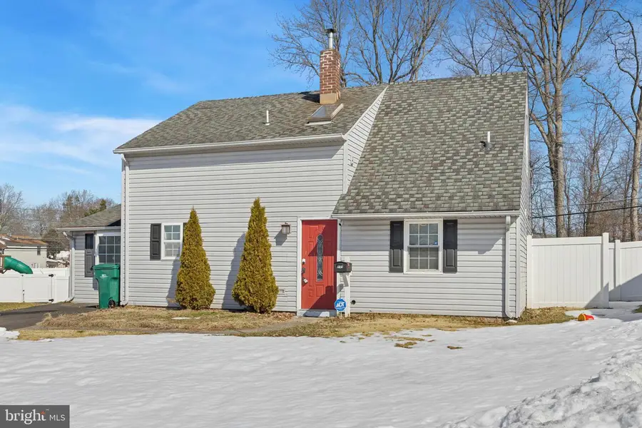 131 Ivy Hill Rd, Levittown, PA 19057 - #2