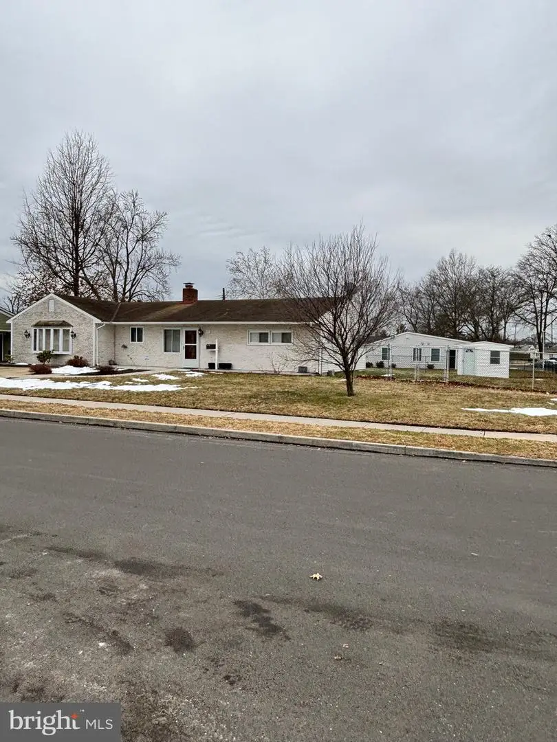 77 Gaping Rock Rd, Levittown, PA 19057 - #1