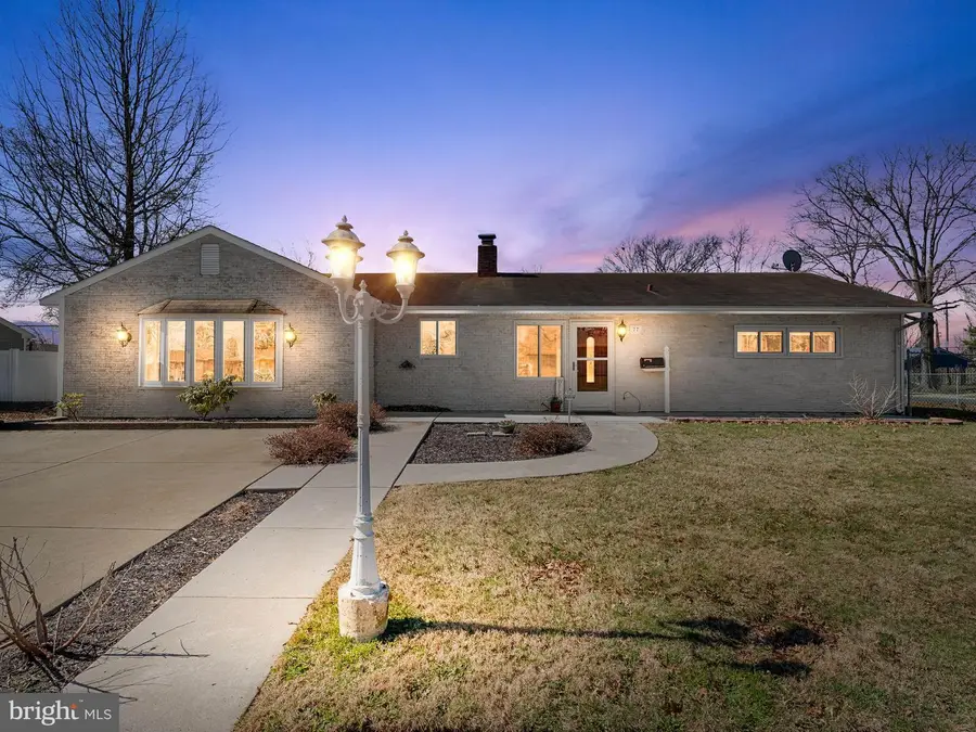 77 Gaping Rock Rd, Levittown, PA 19057 - #2