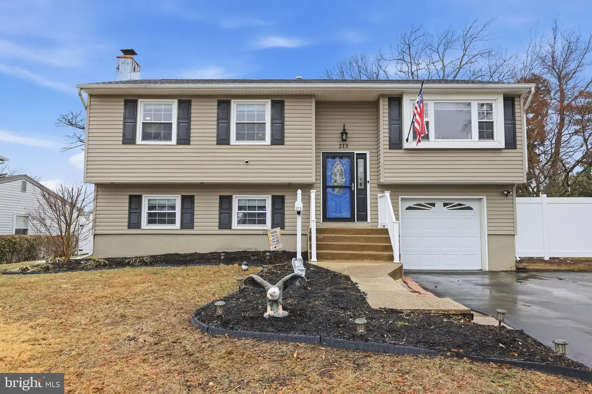 213 Welsford Rd, Fairless Hills, PA 19030 - #1