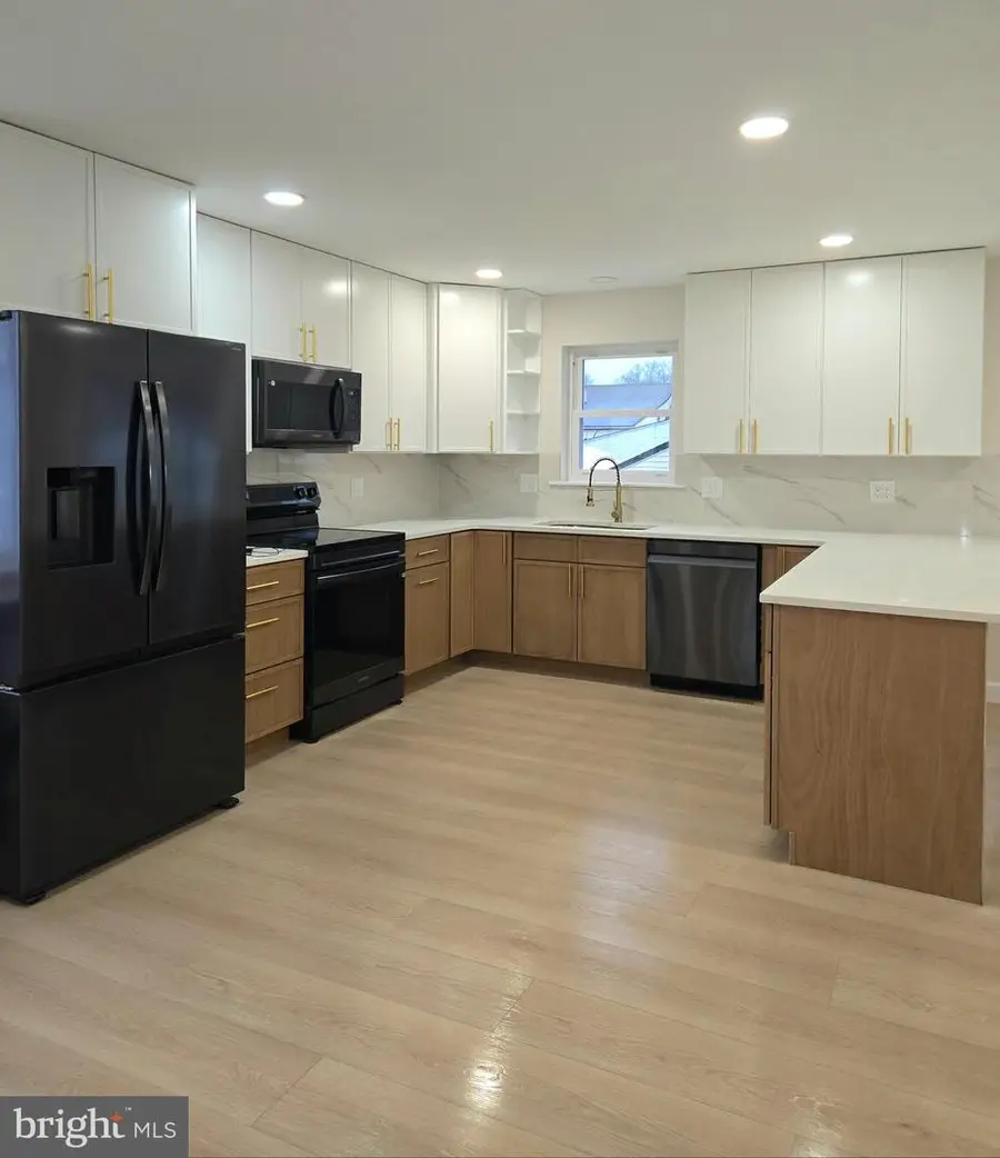 430 Parkview Ave, Langhorne, PA 19047 - #3