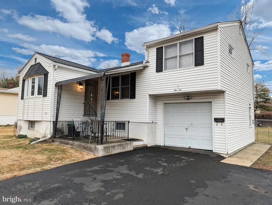 110 Elmwood Ave, Feasterville Trevose, PA 19053 - #3