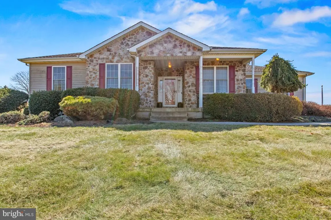 1525 Gateway Dr, Quakertown, PA 18951 - #1