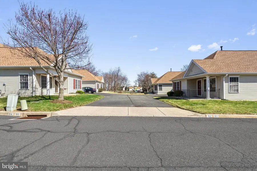 80 Avenrowe Ct, Fairless Hills, PA 19030 - #2