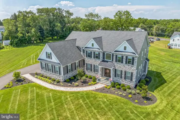 15 Marquis Rdg, HOLLAND, PA 18966