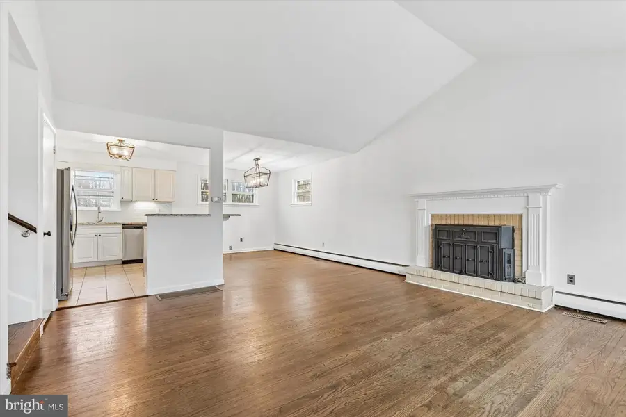 2130 Herblew Rd, Warrington, PA 18976 - #3