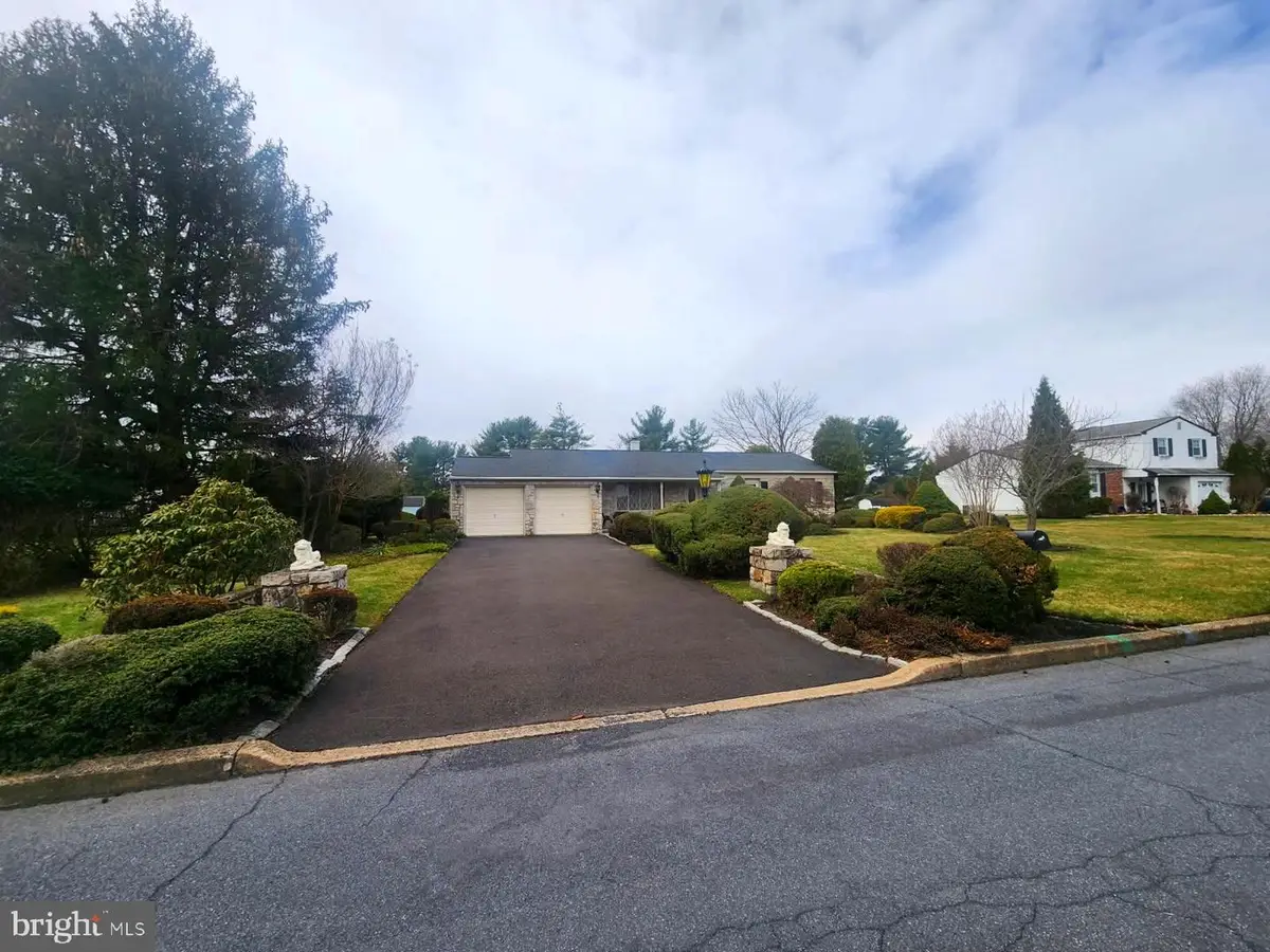 120 W Georgianna Dr, Richboro, PA 18954 - #1