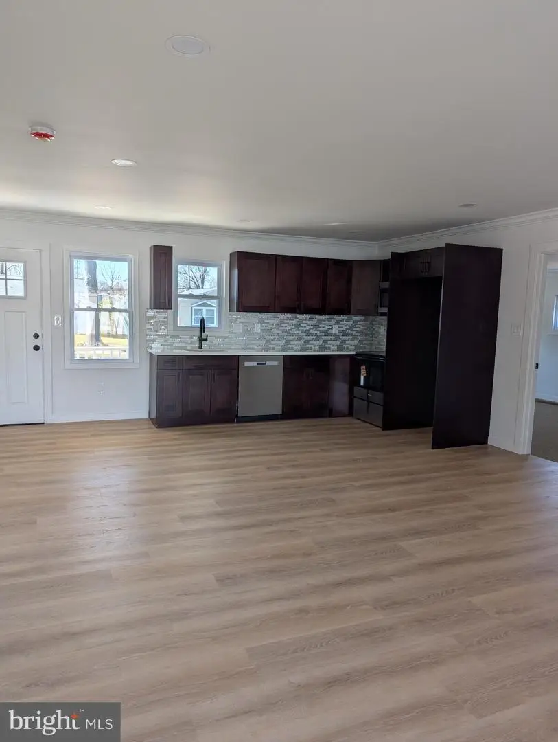 60 Outlook Ln, Levittown, PA 19055 - #3