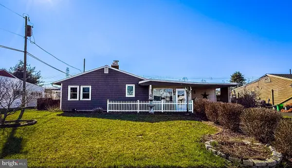 10 Flower Ln, LEVITTOWN, PA 19055