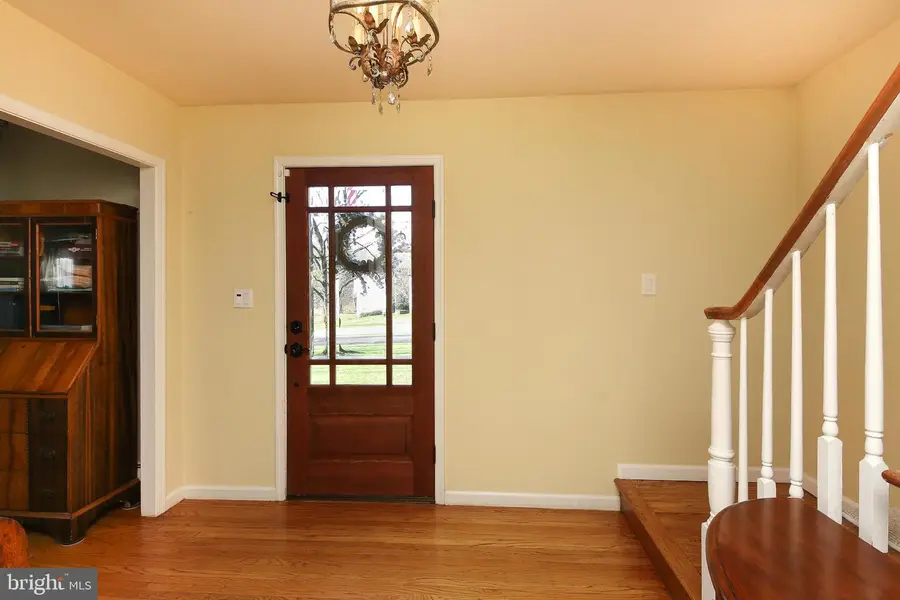 94 Chestnut Valley Dr, Doylestown, PA 18901 - #2