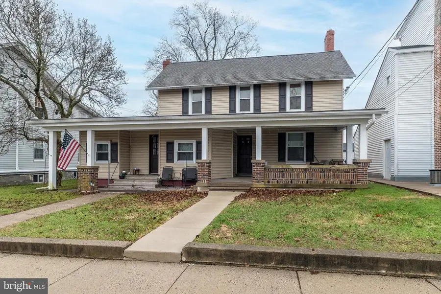 10 N Main St, Trumbauersville, PA 18970 - #2