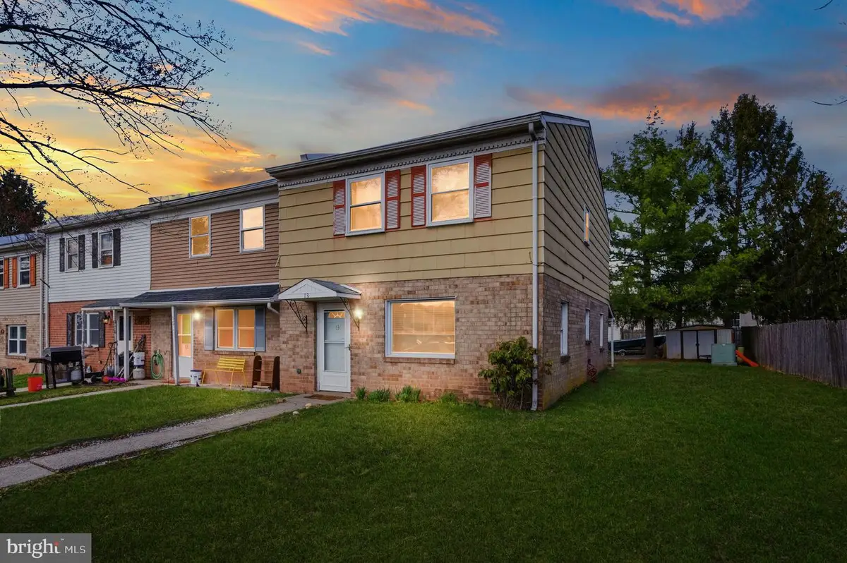 13 N Linda Ct, Richlandtown, PA 18955 - #1