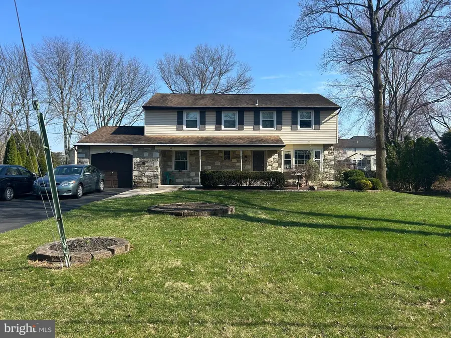 36 Devon Rd, Southampton, PA 18966 - #2