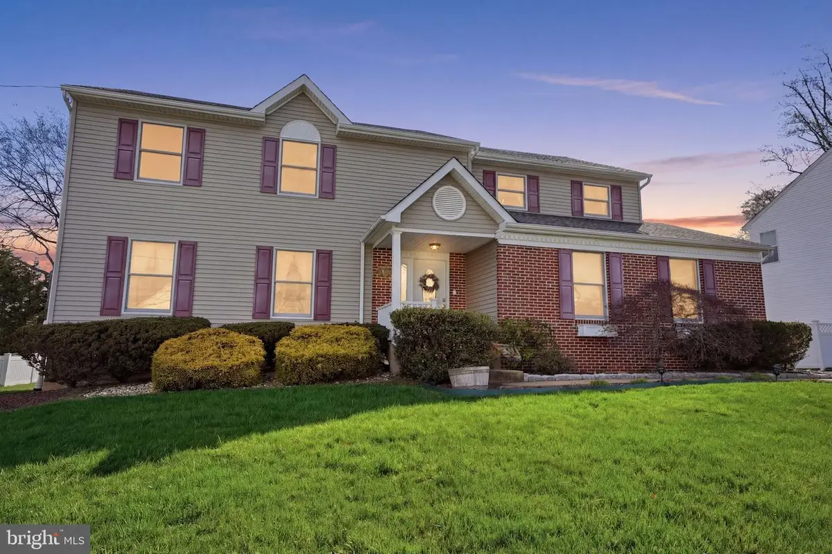 429 Grand Ave, Langhorne, PA 19047 - #1