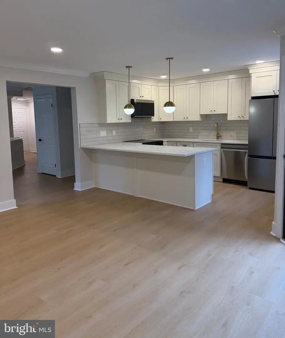 20 Independence Pl, Newtown, PA 18940 - #1