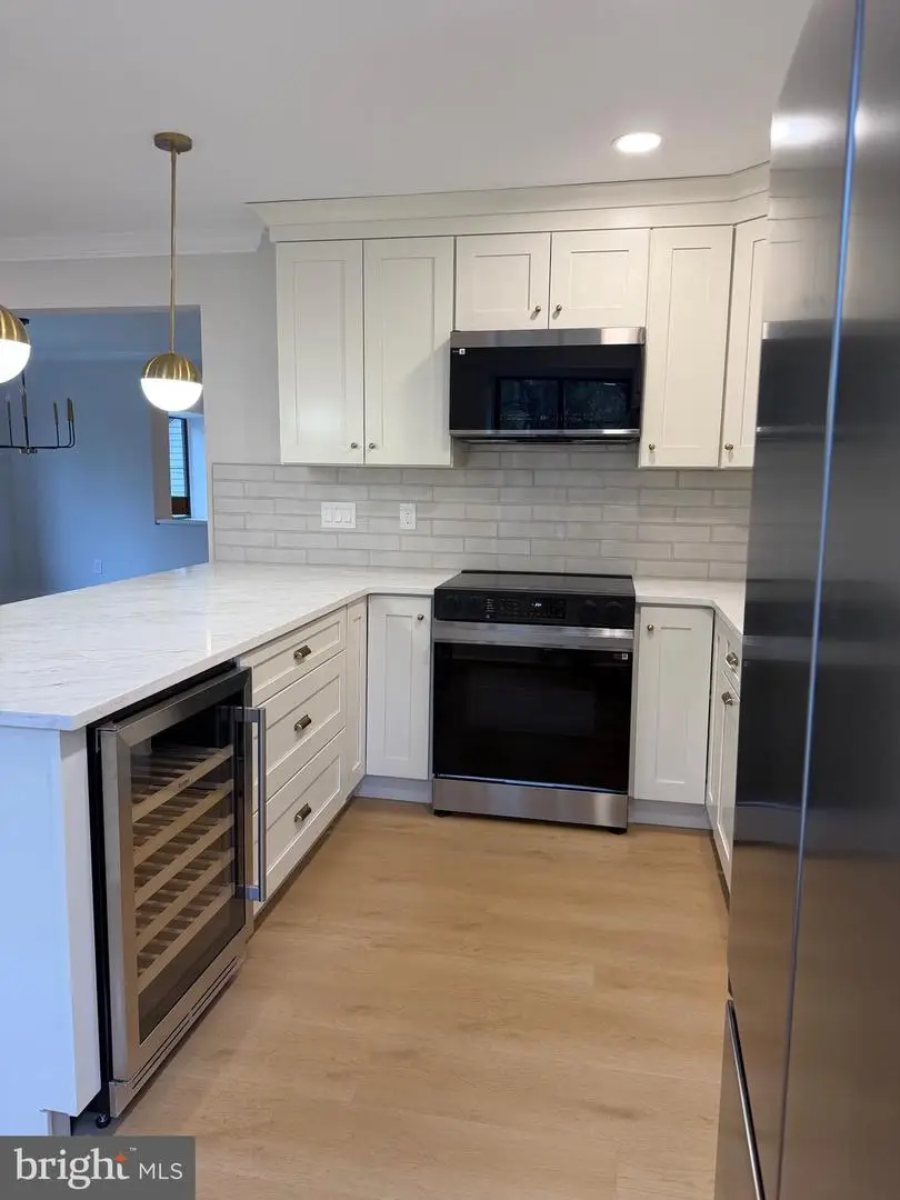 20 Independence Pl, Newtown, PA 18940 - #2