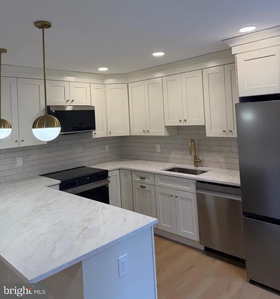 20 Independence Pl, Newtown, PA 18940 - #3