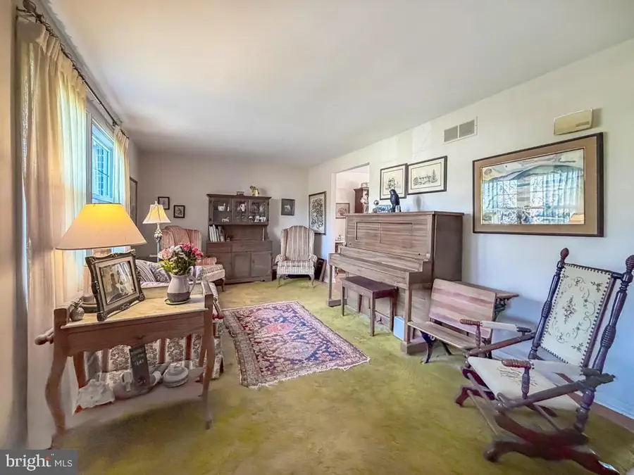 1007 Dick Ave, Warminster, PA 18974 - #2