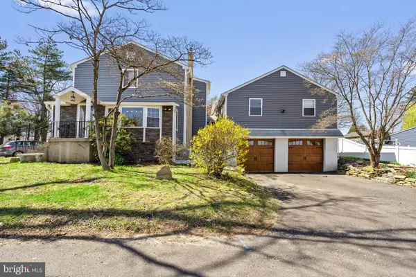 4564 Oak Ave, FEASTERVILLE TREVOSE, PA 19053