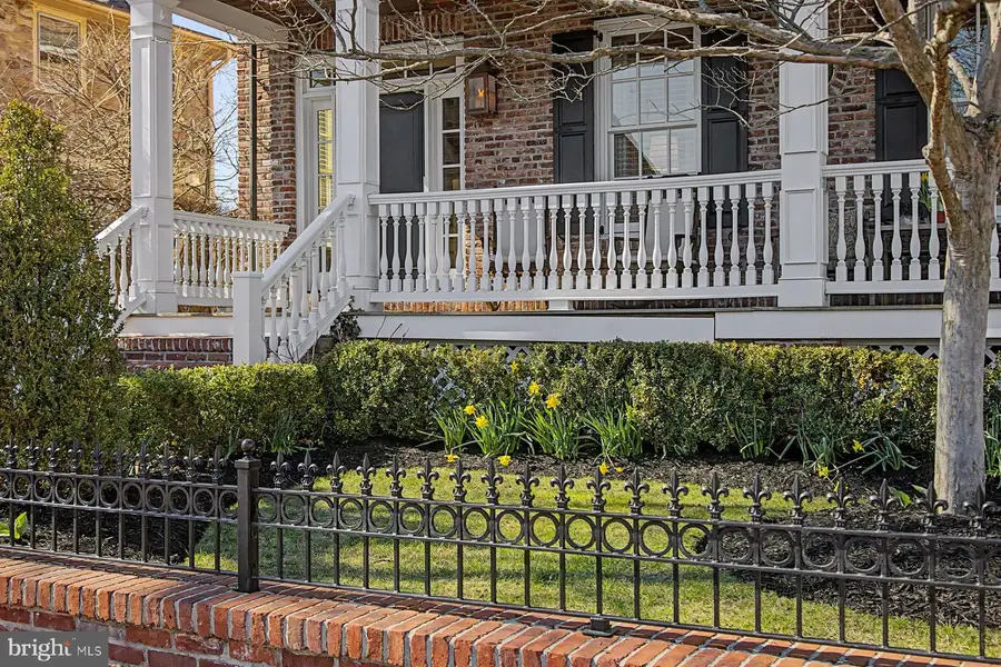 85 E Oakland Ave, Doylestown, PA 18901 - #2