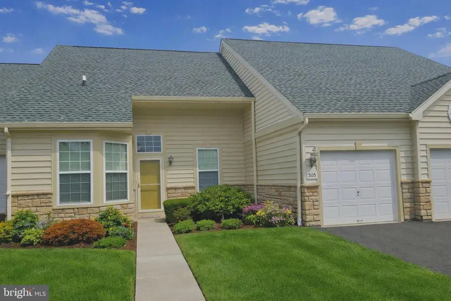 505 Plymouth Ct, Warrington, PA 18976 - #2