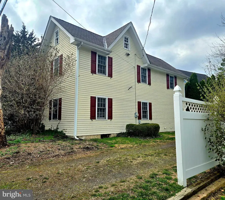 6 Letchworth Ave, Yardley, PA 19067 - #2