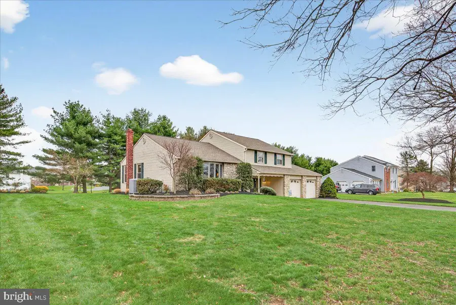 52 Windy Knoll Dr, Richboro, PA 18954 - #2