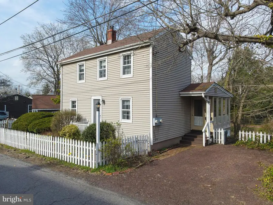 40 S Canal St, Yardley, PA 19067 - #3